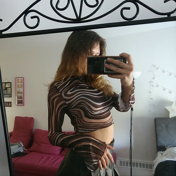 y2k Brown sheer long-sleeve crop top - Picture 2 of 4